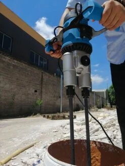 Hyundai 56454 Dubbele Beton-/verfmixer - 1800W - 2x120mm 9 Hyundai 56454 Dubbele Beton-/verfmixer - 1800W - 2x120mm -Makita || Bosch || Stanley Verkoop 33f8271ed3bf8de852925fc8e9e2d2b3