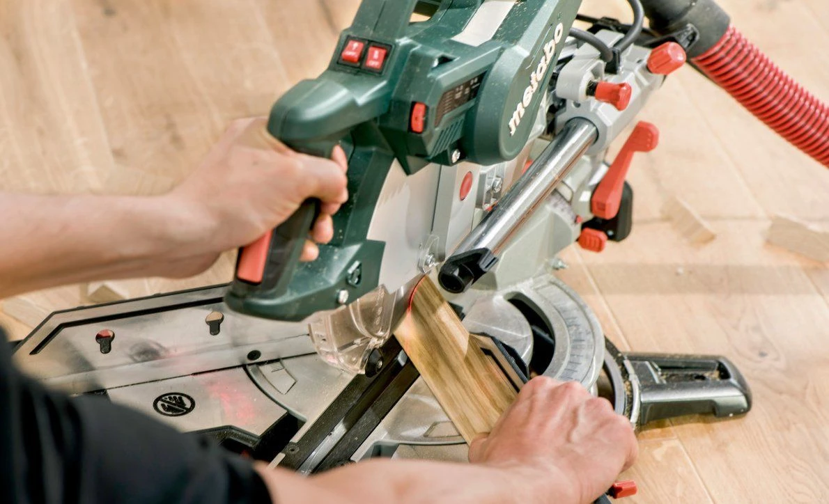 Metabo KGSV 72 XACT Afkortzaag - 1800W - 216 X 30mm - 611216000 5 Metabo KGSV 72 XACT Afkortzaag - 1800W - 216 X 30mm - 611216000 - Afbeelding 5