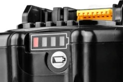 Makita BL1850B 18V Li-Ion Accu - 5.0Ah - 197280-8 -Makita || Bosch || Stanley Verkoop 4c04ef8a4aefa9d4023139bd7bf17e0f 1