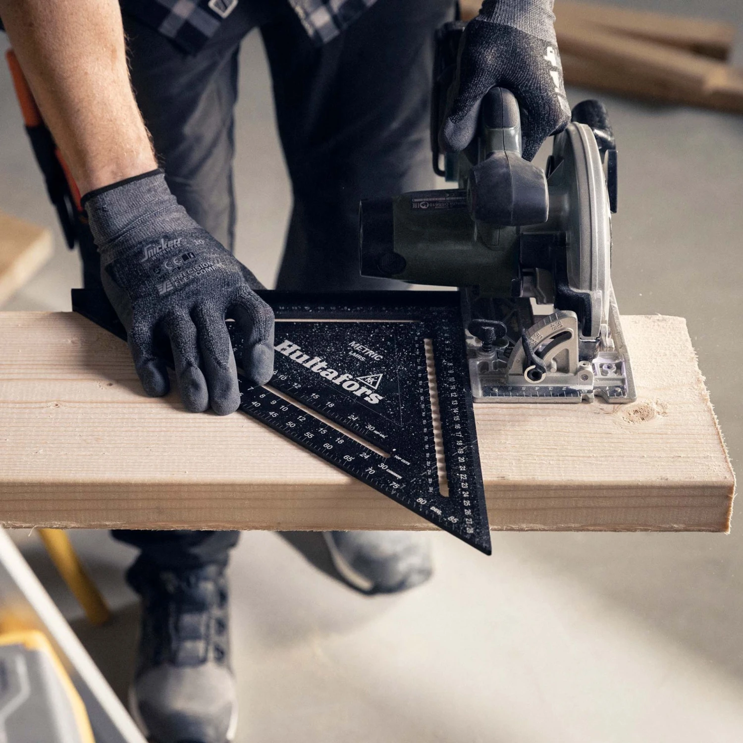 Hultafors LMRS Metric Rafter Square Groot - 30cm 3 Hultafors LMRS Metric Rafter Square Groot - 30cm - Afbeelding 3