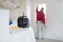 PerfectPro UBOX 400R2 Bouwradio - FM RDS - DAB+ - Bluetooth - Aux-in - Werkt Op Netstroom & Batterij -Makita || Bosch || Stanley Verkoop 55bdc31212eb91994e739feec49337a7