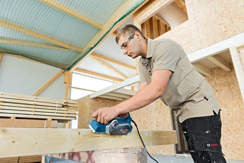 Bosch GHO 26-82 D Schaafmachine - 710W - 2,6mm - 06015A4301 4 Bosch GHO 26-82 D Schaafmachine - 710W - 2,6mm - 06015A4301 - Afbeelding 4