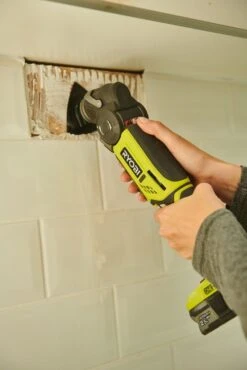 Ryobi R18MT-0 ONE+ 18V Li-Ion Accu Multitool Body Incl. Accessoires - 5133002466 -Makita || Bosch || Stanley Verkoop 5f44e4d3d8330cad47e8642212bb7bb8