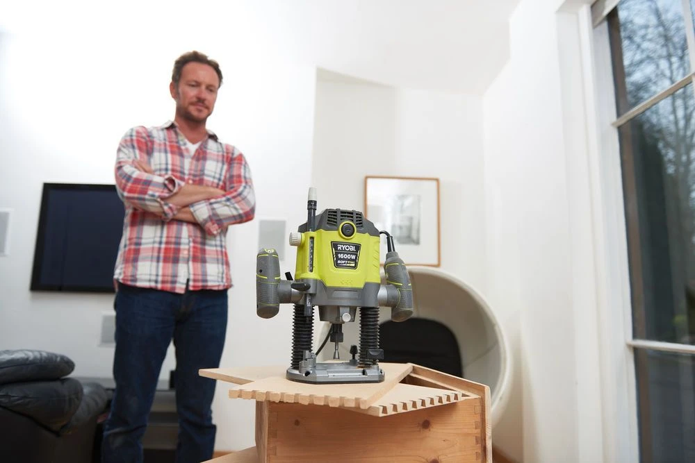 Ryobi RRT1600-K Freesmachine - 1600W 4 Ryobi RRT1600-K Freesmachine - 1600W - Afbeelding 4