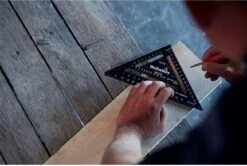 Hultafors MMRS Metric Rafter Square - 11 Cm -Makita || Bosch || Stanley Verkoop 7bcc72bd84c39ff337519f957e7eb52d