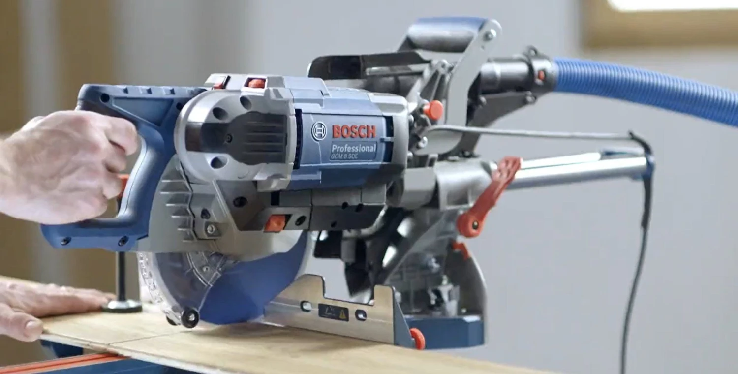 Bosch GCM 8 SDE Afkortzaag Met Laser - 1600W - 216 X 30mm - 0601B19200 2 Bosch GCM 8 SDE Afkortzaag Met Laser - 1600W - 216 X 30mm - 0601B19200 - Afbeelding 2