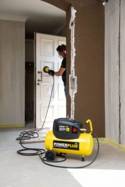 Powerplus POWX1725 Compressor - 1100W - 24L - Olievrij 7 Powerplus POWX1725 Compressor - 1100W - 24L - Olievrij -Makita || Bosch || Stanley Verkoop a11cdb7c59e6f0bafd809923657cb3cb