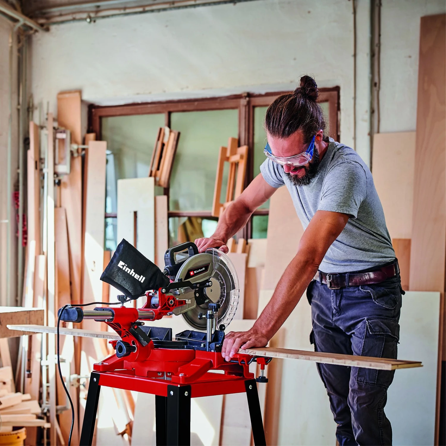 Einhell TC-SM 2531/2 U Radiaal Afkort En Verstekzaag - 1900W - 254 X 30 Mm 5 Einhell TC-SM 2531/2 U Radiaal Afkort En Verstekzaag - 1900W - 254 X 30 Mm - Afbeelding 5