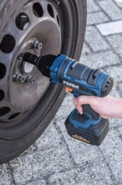 FERM CDM1127 18V Li-Ion Accu Slagmoersleutel Set (1x 4.0Ah Accu) In Koffer - 380Nm - 1/2" 7 FERM CDM1127 18V Li-Ion Accu Slagmoersleutel Set (1x 4.0Ah Accu) In Koffer - 380Nm - 1/2" -Makita || Bosch || Stanley Verkoop b29c130689871c8478f3b3043a5e47c5