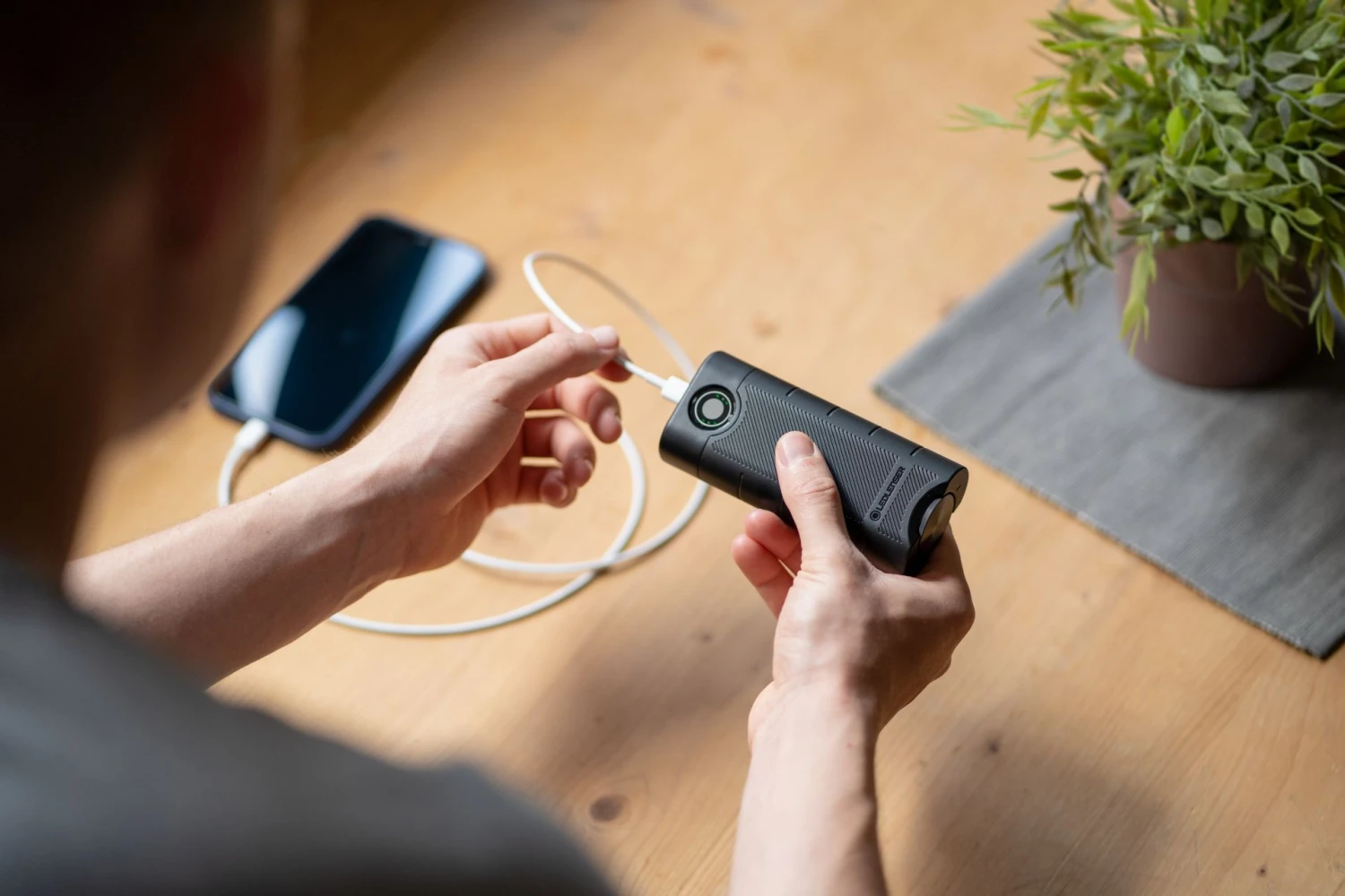 Ledlenser 502127 Flex10 Li-ion Powerbank - 9000mAh 2 Ledlenser 502127 Flex10 Li-ion Powerbank - 9000mAh - Afbeelding 2