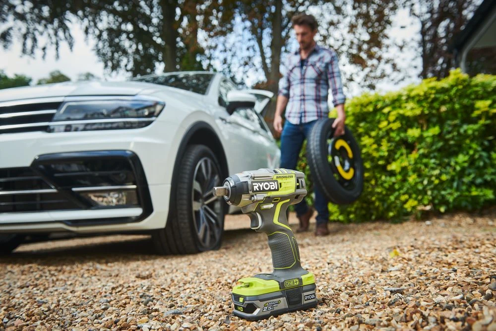 Ryobi R18IW7-0 18V Li-Ion Accu Slagmoersleutel Body - 270Nm - Koolborstelloos 2 Ryobi R18IW7-0 18V Li-Ion Accu Slagmoersleutel Body - 270Nm - Koolborstelloos - Afbeelding 2