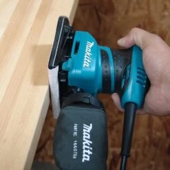 Makita BO4556K Vlakschuurmachine In Koffer - 200W - 112 X 102mm -Makita || Bosch || Stanley Verkoop f163320aeda4f550092897fbaa45b1c1