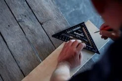 Hultafors MRS Metric Rafter Square - 18 Cm - 257010 6 Hultafors MRS Metric Rafter Square - 18 Cm - 257010 -Makita || Bosch || Stanley Verkoop fbb48098fa687a860066aab879a1a12e