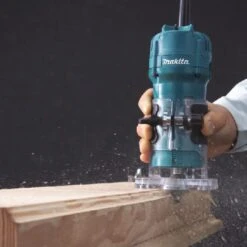 Makita 3709 Kantenfrees - 530W - 6mm -Makita || Bosch || Stanley Verkoop fe1d8dcff9ab5a07e7e25a006bb7abc2